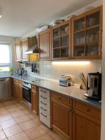 Küche im Landhausstil mit Echtholz-Fronten, ohne Geräte Nordrhein-Westfalen - Euskirchen Vorschau