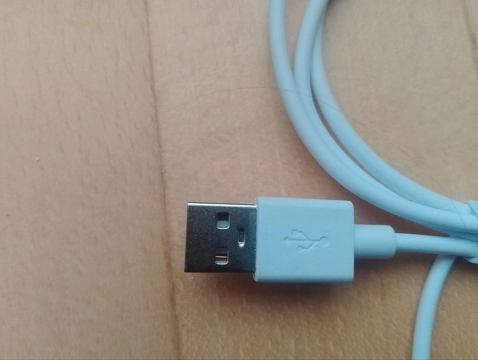 Apple USB Kabel für Computer Handy Smartphone in Hamburg