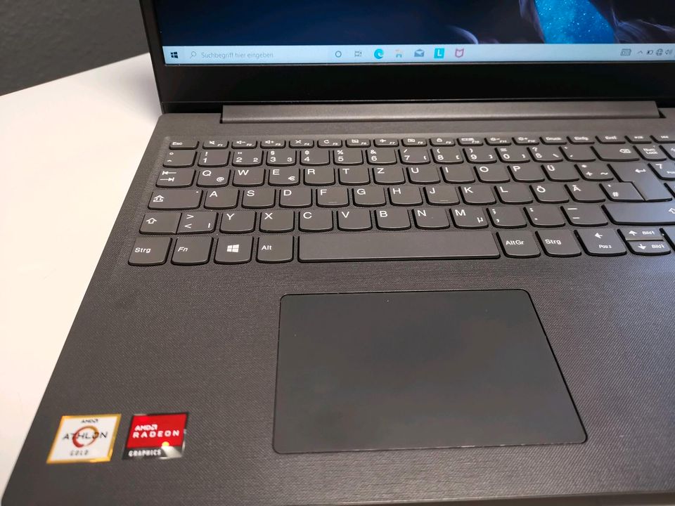 Lenovo laptop in Bottrop