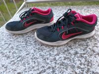 Nike Sportschuhe 39 Sneaker Turnschuhe Baden-Württemberg - Hockenheim Vorschau