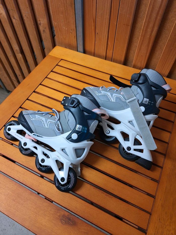 Rollerskates Neuwertig Gr. 35-38 in Ahrensburg