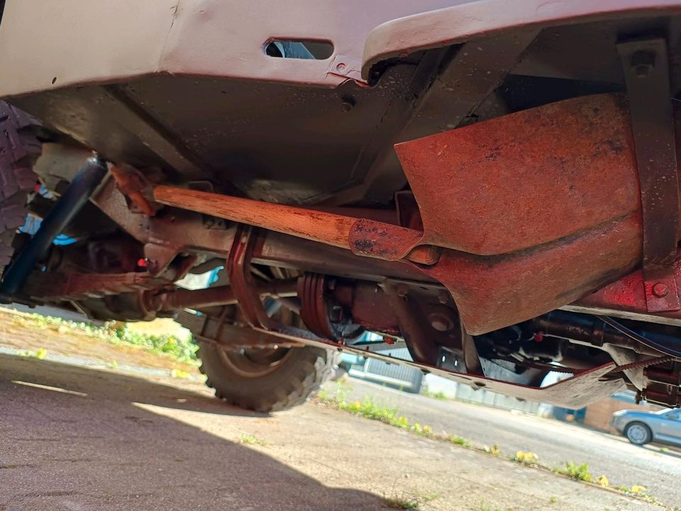 Jeep Willys Overland von der Schweitzer Arme in tollem Zustand in Freiberg am Neckar