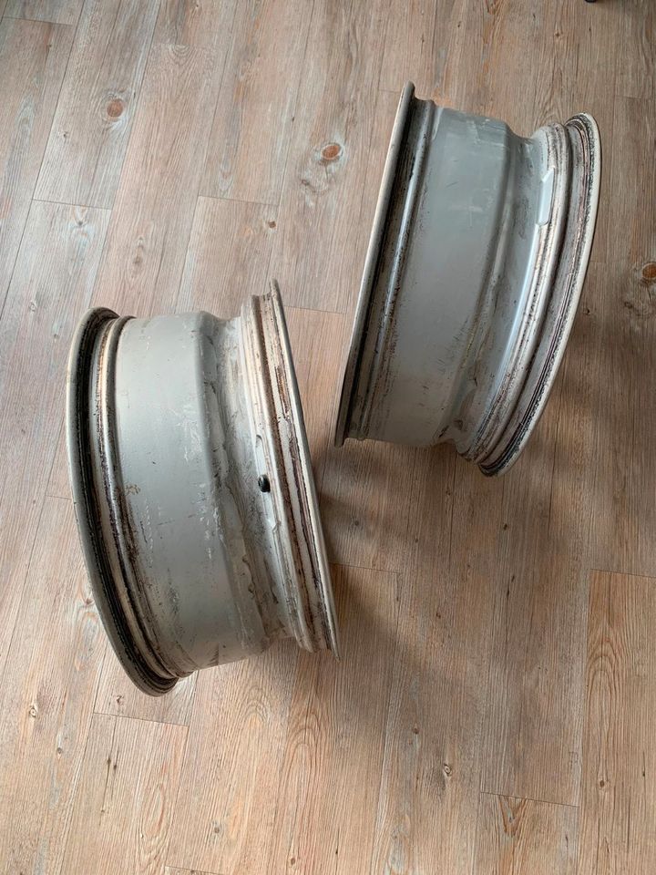 2x original Alufelgen BMW 5er (F10/F11) 18" V-Speiche 238 in Hoppegarten