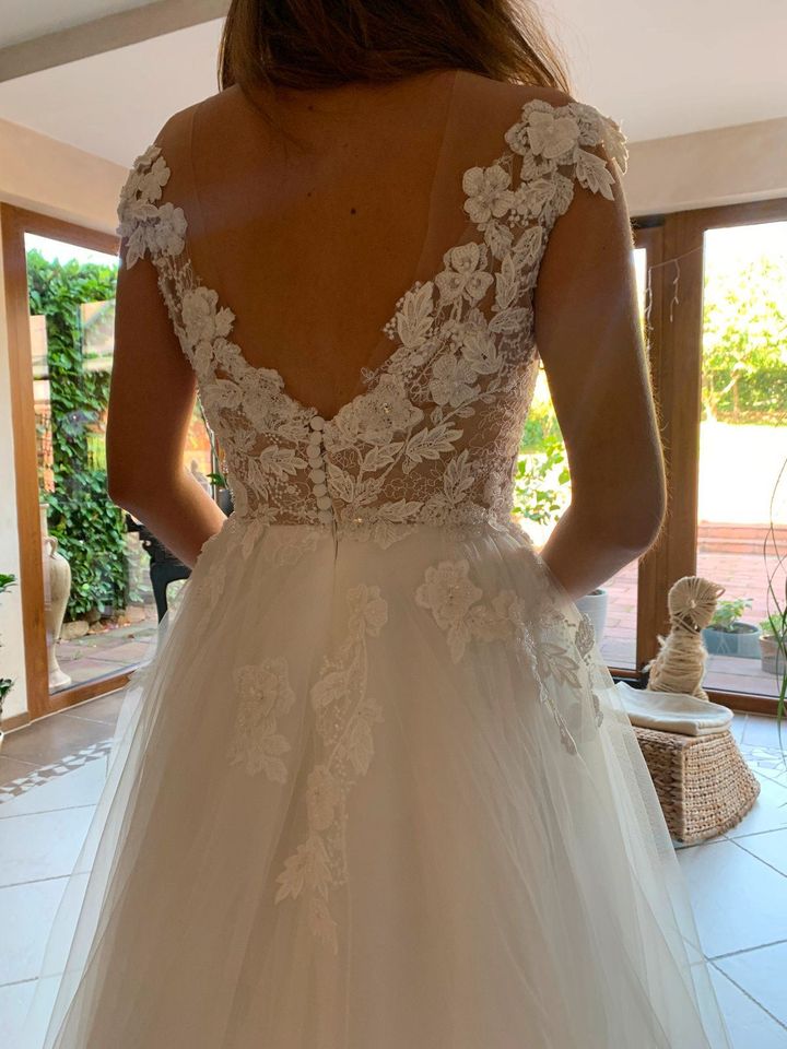 Hochzeit: Brautkleid "Elle" von Milla Nova (Gr. 36/38) wie neu in Stolberg (Rhld)