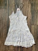 MISS JUNE Minikleid S 36 weiß lochspitze Stickerei Mini Kleid Bayern - Stadtbergen Vorschau