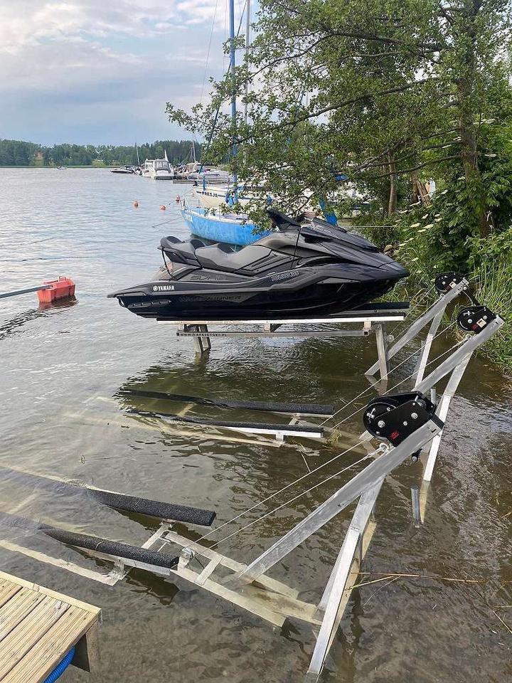 JETSKI ANDOCKER alles Aluminium nur 70 kg / Belastung 570 kg in Celle