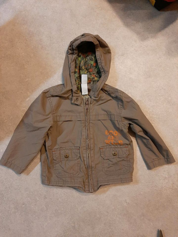 Jacke Übergangsjacke Gr. 80 in Bonn