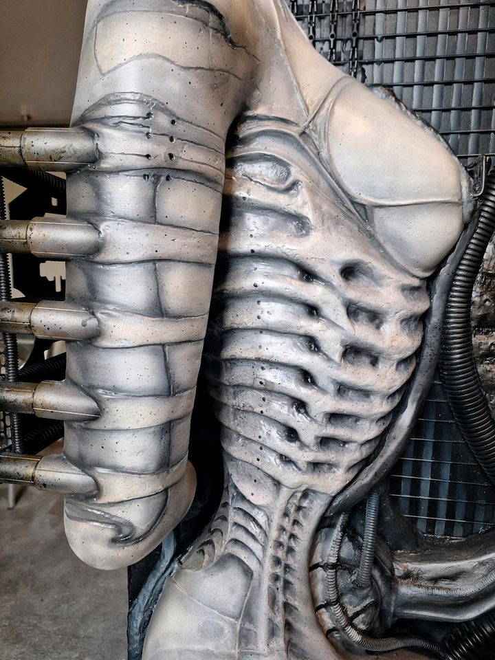 BIOMECHANOID II  RELIEF H.R.GIGER  Alien Necronomicon in Bad Doberan