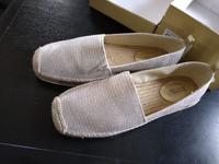 Espadrilles Michael Kors champagner farben Gr. 38,5 39 neu OVP Nordrhein-Westfalen - Solingen Vorschau