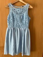 Hellblaues Kleid mit Spitze - Gr. M - NEU Bayern - Heroldsbach Vorschau
