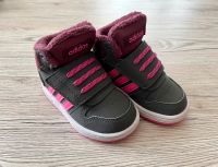 Adidas, Hoops Mid 2.0 Knöchelschuhe, Gr. 22, grau pink Sachsen - Hoyerswerda Vorschau