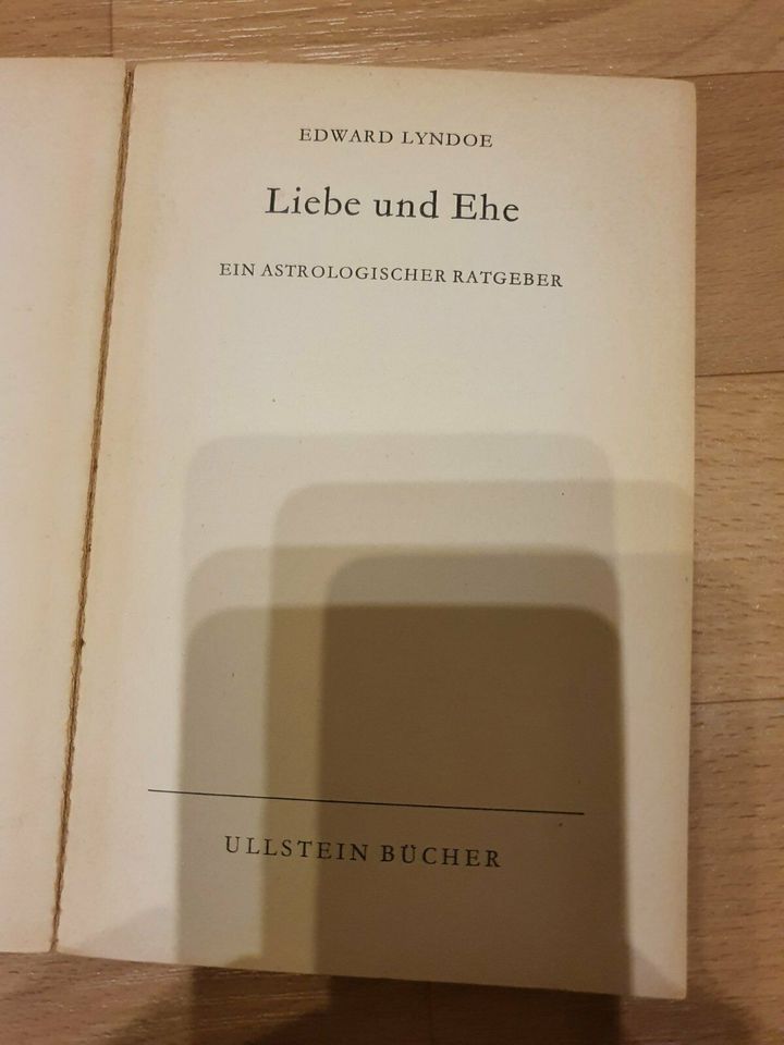 Buch Edward Lnydoe Liebe und Ehe Ein astrologischer Ratgeber 1961 in Halle