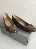 Neu Gabor flache Laufschuhe Slipper 3cm Absatz Leder grau Hessen - Friedrichsdorf Vorschau
