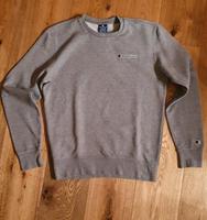 Sweatshirt Champion Größe M grau Nordrhein-Westfalen - Lippstadt Vorschau