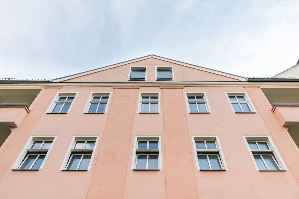 Paket mit vier potenziellen Maisonettewohnungen im Dachgeschoss sichern in Berlin