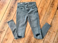 Levis 710 Super Skinny Jeans / Grau Schwarz / W25 L30 Bergedorf - Hamburg Lohbrügge Vorschau