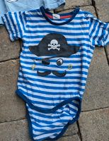 Jungen Paket 74/80 Body, Jacke, Jeans, Mütze, Shirt Popeye, Snoop Niedersachsen - Wildeshausen Vorschau