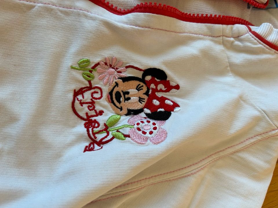 Hoodie weiß Disney Mini Mouse Gr. 122 in Unterhaching