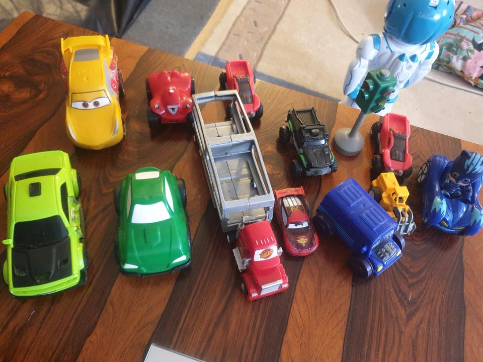Spielzeug Autos in Kahl am Main