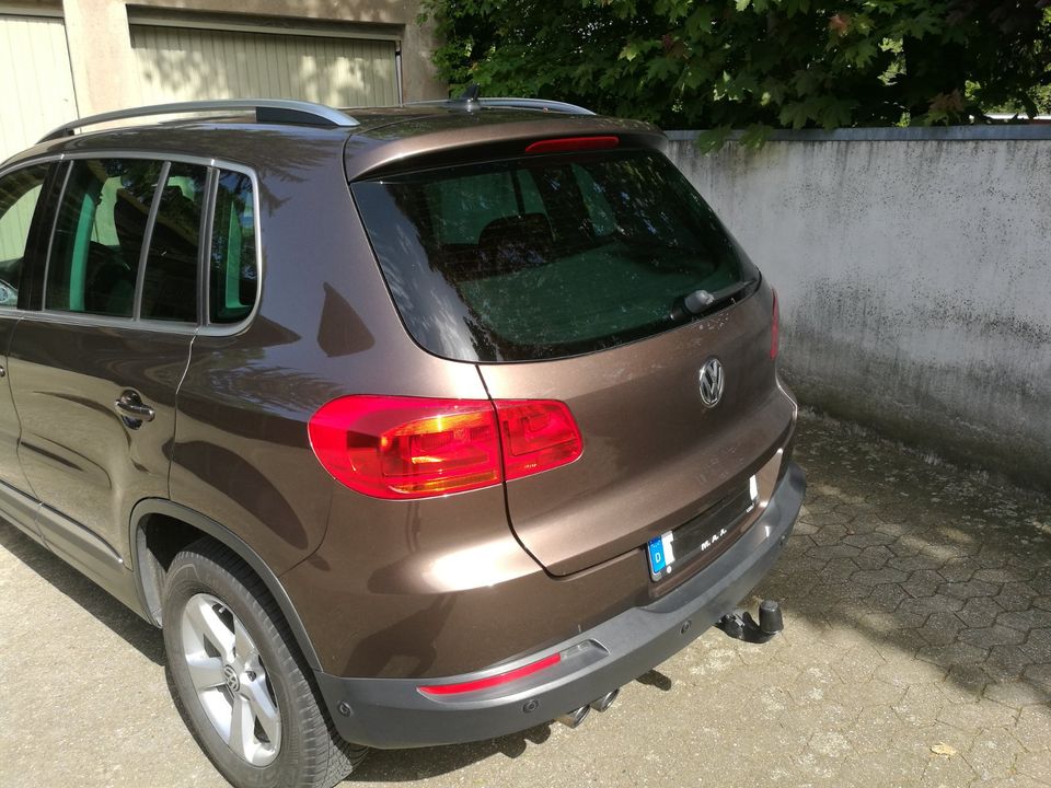 VW Tiguan TDI 4Motion Sport & Style Pano Navo SH 130 KW Diesel in Langenfeld