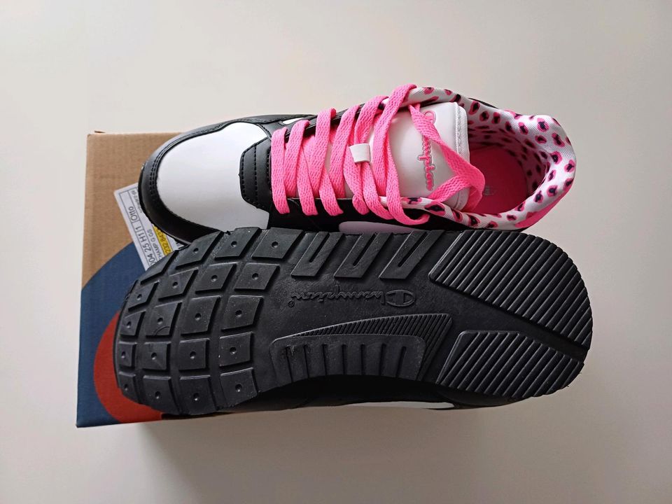 Neu OVP Champion Sport Turn Schuhe Sneakers sehr leicht Gr38 pink in Hannover