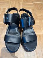 Sandalen mit Absatz ungetragen Gr. 39 Baden-Württemberg - Lörrach Vorschau