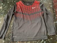Nike Sportsweatshirt 122 Sachsen - Aue Vorschau