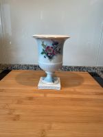 Fürstenberg Pokalvase Blumenmuster ca. 21cm hoch Hannover - Bothfeld-Vahrenheide Vorschau