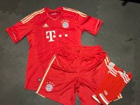 Original FC Bayern MünchenTrikot + Hose + Stulpen Baden-Württemberg - Renningen Vorschau