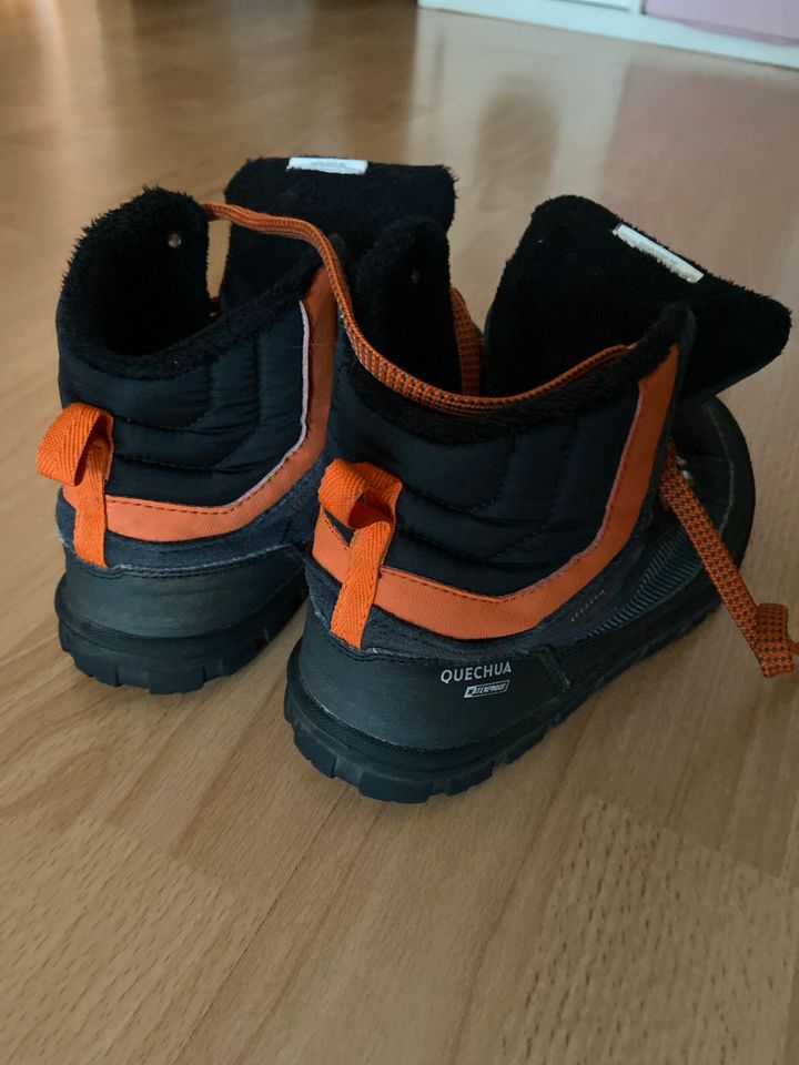 Quechua Winterschuhe/Wanderschuhe in Niederkassel