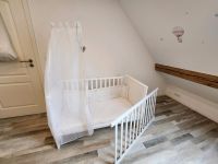 Roba Baby-/Kinderbett mit Matratze, Himmel usw. Schleswig-Holstein - Preetz Vorschau