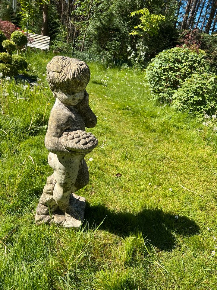 Garten-Skulptur Junge Steinguss Pute Figurie Büste in Beelitz