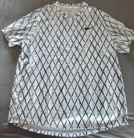 Nike Sport Short  DRI-FIT Größe XL NEU Bayern - Feldkirchen-Westerham Vorschau
