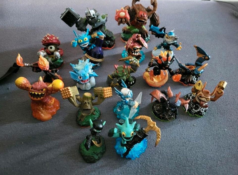 Skylanders giants mit Zubehör in Oberhausen