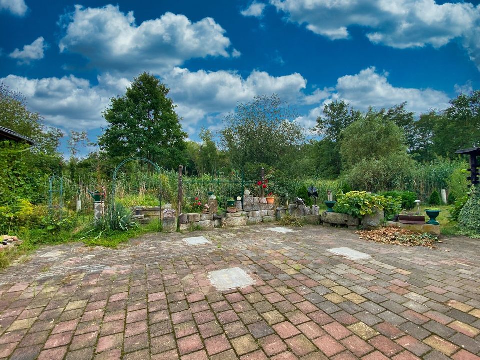 Romantisches Haus mit großem idyllischem Grundstück in Belgern