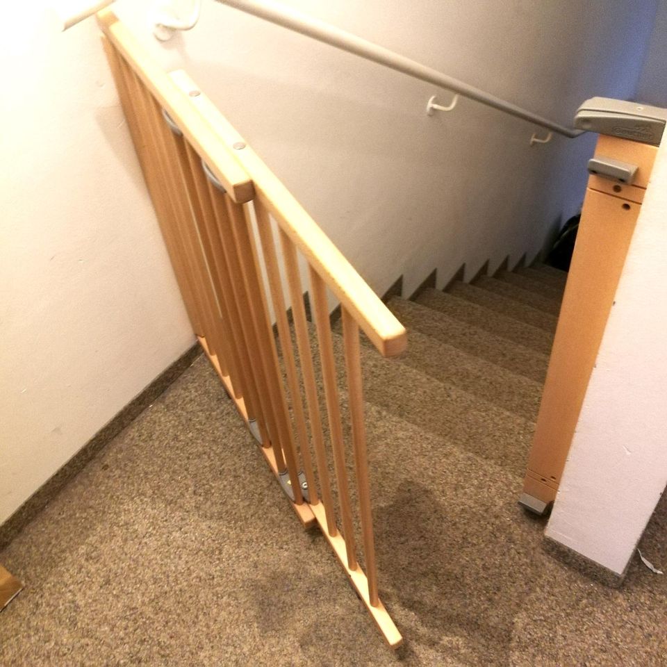 Geuther Schwenk-Treppenschutzgitter bis 111 cm breit,  3 x OVP in Stuttgart