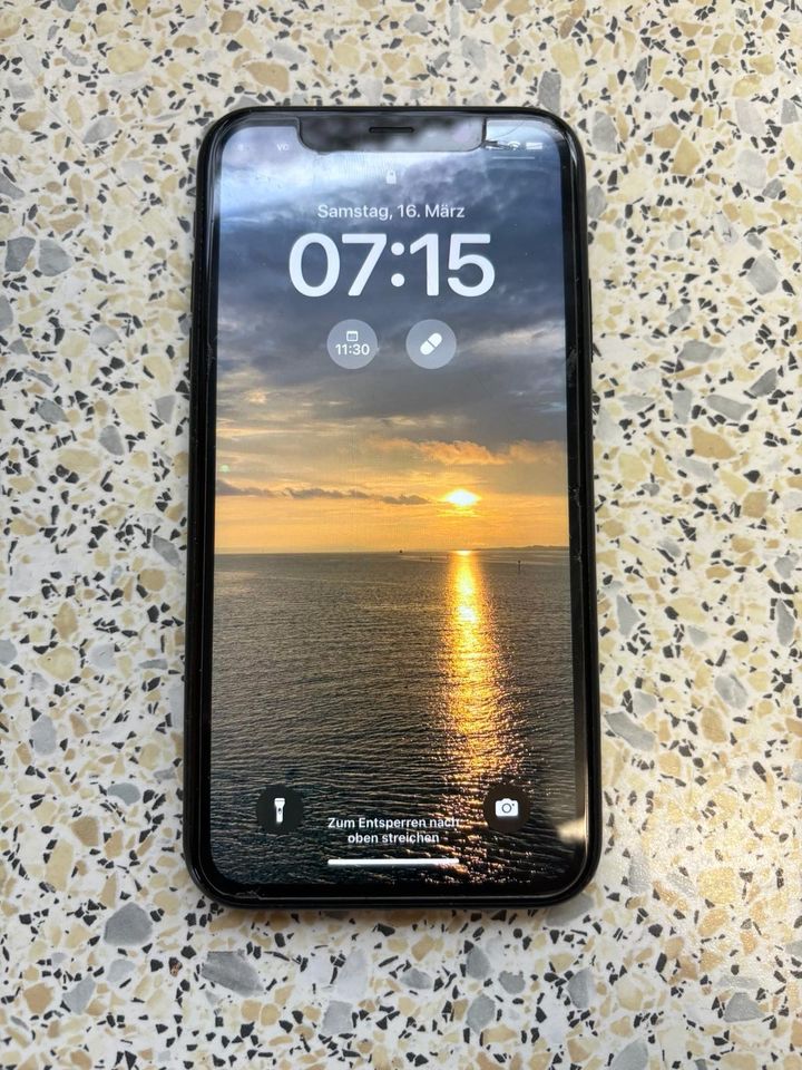 I Phone XR 64 GB in Ehingen (Donau)