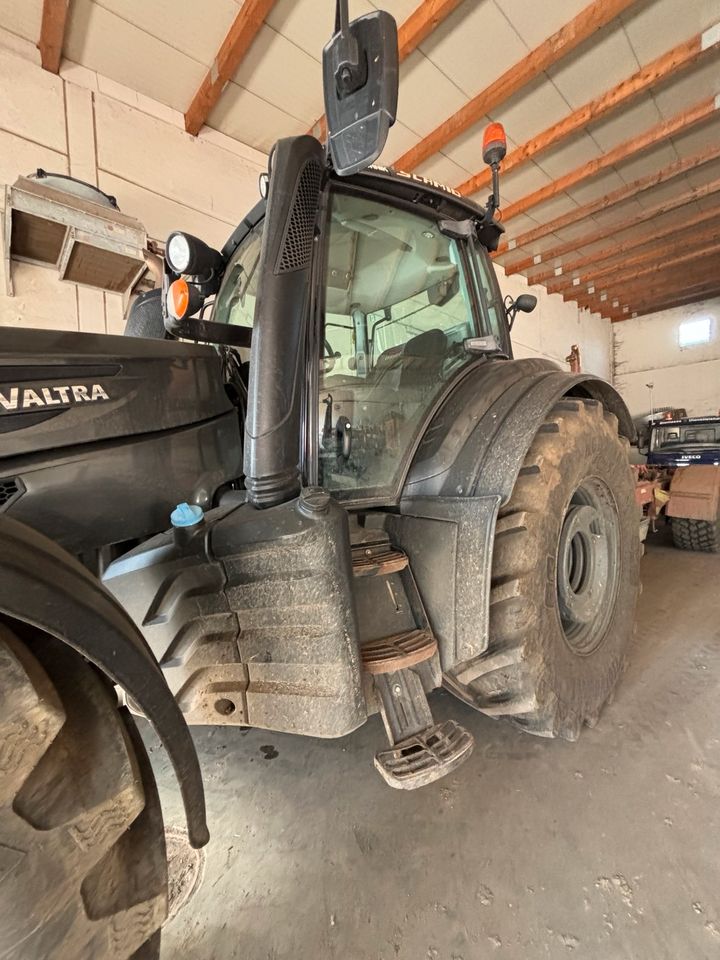 Valtra T234 Traktor in München