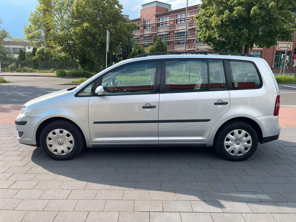 Volkswagen Touran 1.9 TDI Conceptline  7 Sitze Klima Xenon in Minden