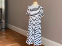 PETIT BATEAU★maritimes TRAUM-KLEID★blau-Creme★12/140-146-152 Hessen - Wiesbaden Vorschau