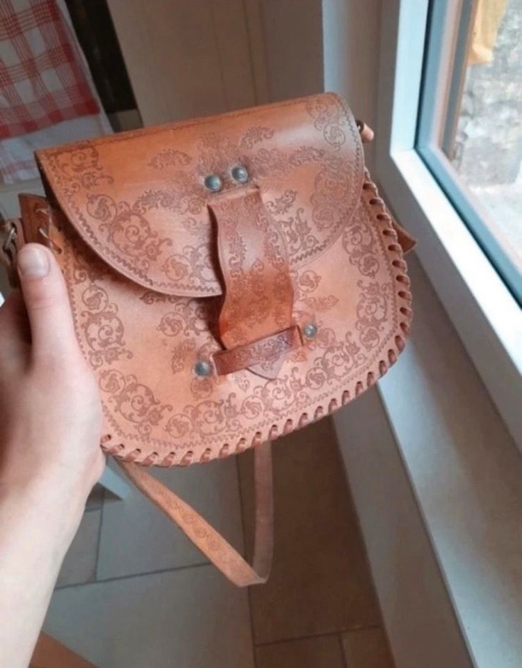 Handtasche Umhängetasche Vintage in Gehaus