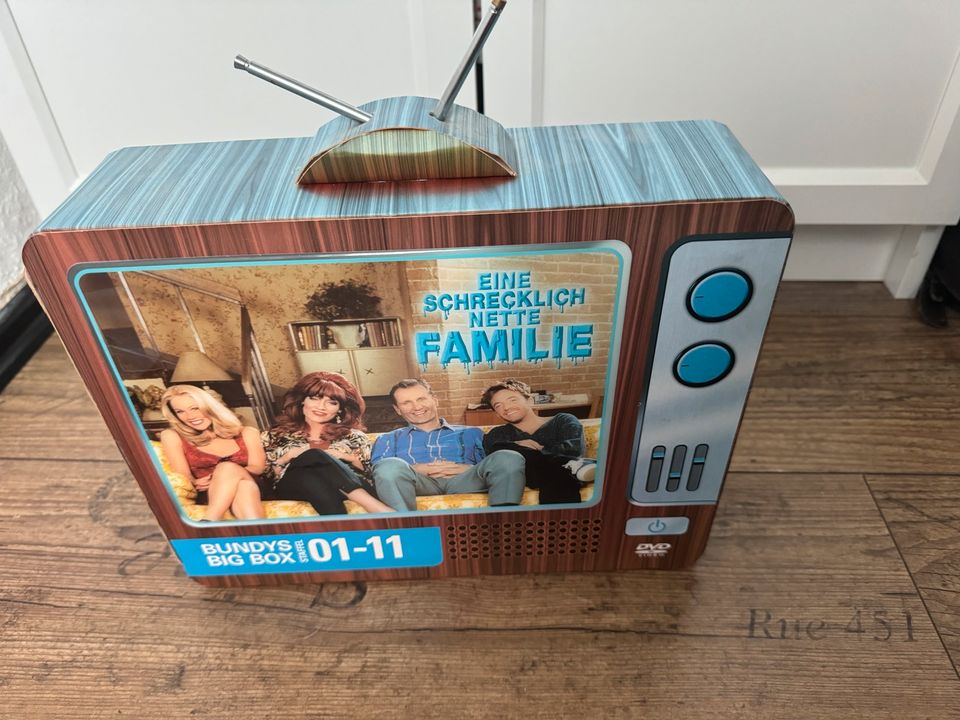 Bundys Big Box Eine schrecklich Nette Familie DVD in Gettorf