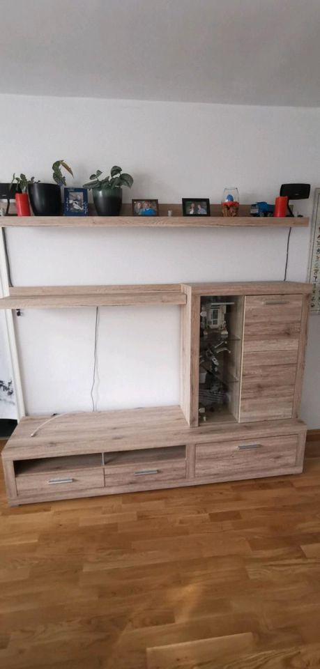 Wohnlandschaft/ TV Board mit zusätzlichen Sideboard zu verkaufen in Unterhaching