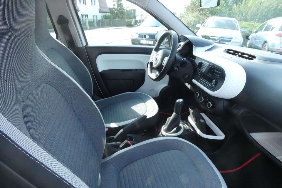 Renault Twingo Experience Klima USB Radio HU AU Neu in Bautzen