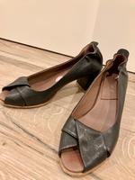 Schicker offener Schuh mit tollem Absatz Thüringen - Erfurt Vorschau