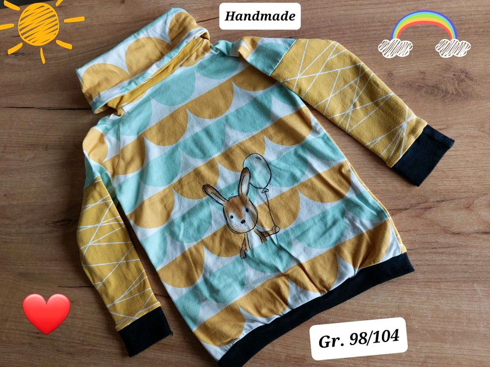 Handmade Hase Rollkragenpullover in Kerpen