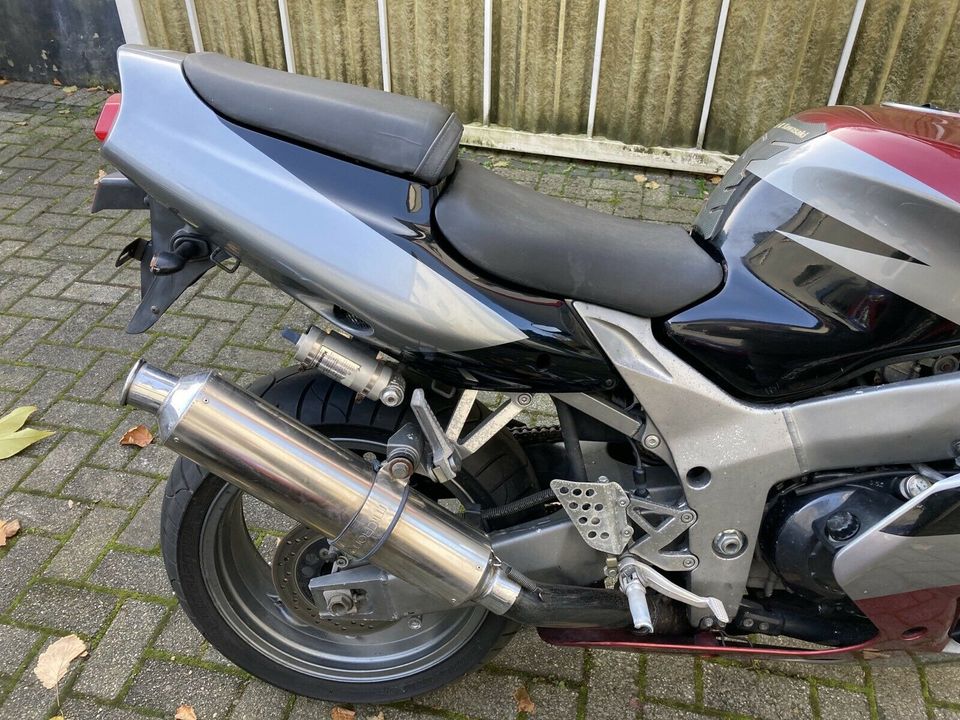 Kawasaki ZX9R Typ ZX 900 B aus 3-1995 wie abgebildet zu verkaufen in Bochum