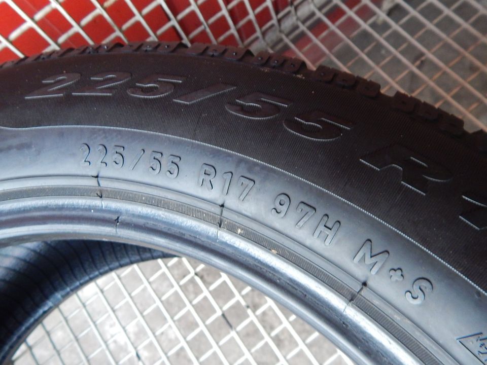 2 x winterreifen 225 55 R17  97H Pirelli 6 mm DOT 2014 in Dortmund