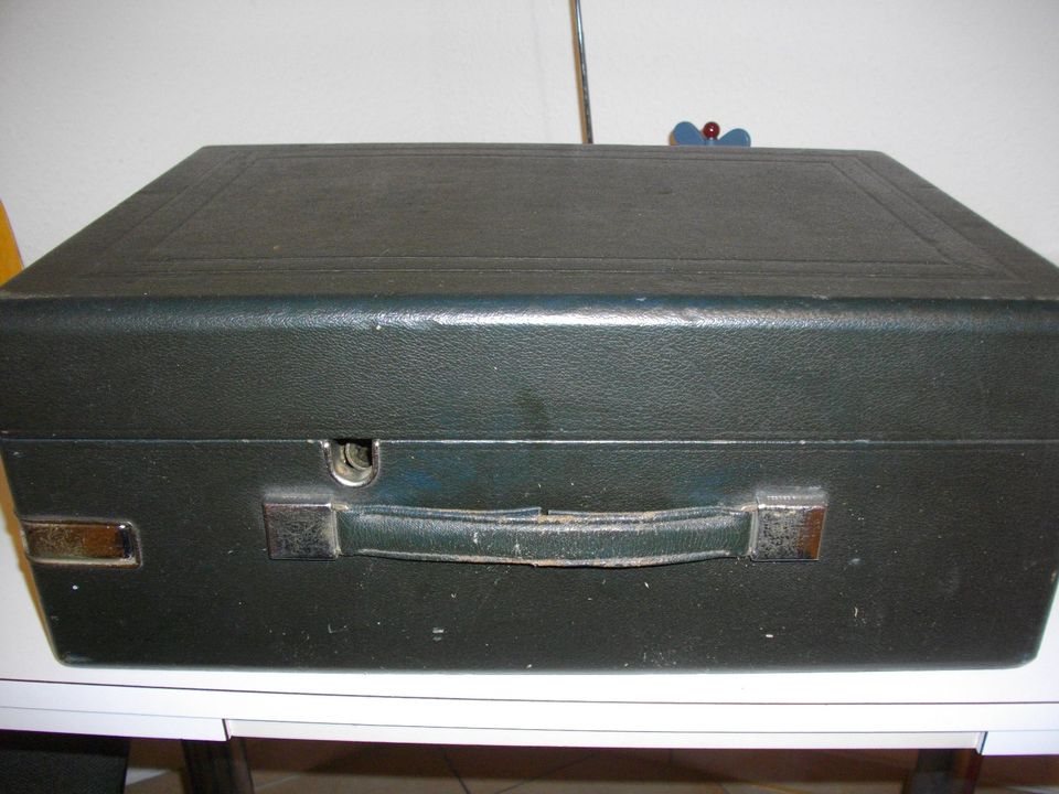 Grammophon Electrola,Koffergrammophon, Modell 102 Plakette LB102B in Bargteheide