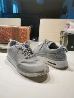 Nike Air Max Thea Hellgrau US 9 / EU 40.5 Baden-Württemberg - Großerlach Vorschau